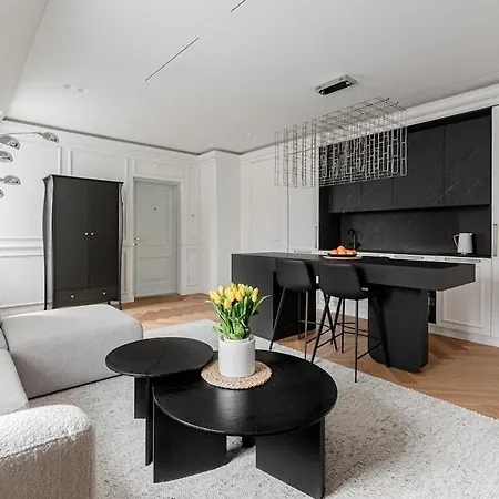 Luxury In Old Town And Parking Lägenhet *