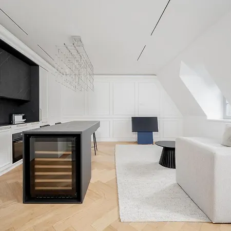 Daire Luxury In Old Town And Free Reserved Parking *