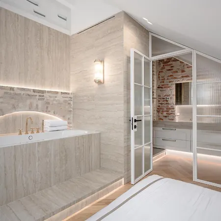 Daire Luxury In Old Town And Free Reserved Parking