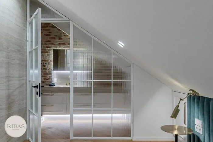 Luxury In Old Town And Parking *