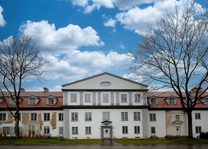 Luxury In Old Town And Parking